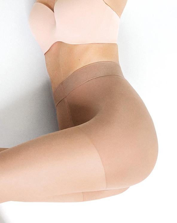 Bež unihop 15 dena XXL na beloj pozadini.