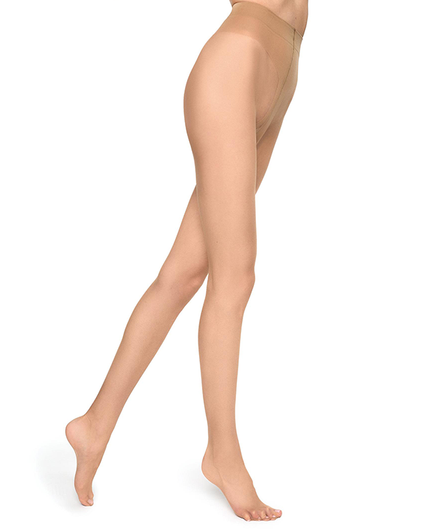 Svetlije bež providne čarape koje nosi model na beloj pozadini.