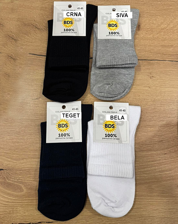 Sportske čarape u crnoj, sivoj, teget i beloj boji.