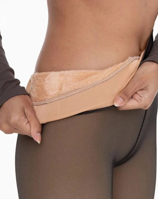 Termo unihop crne boje sa postavom.