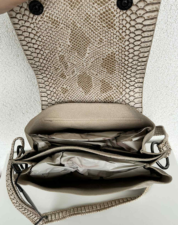 Torba sa podesivim kaisem